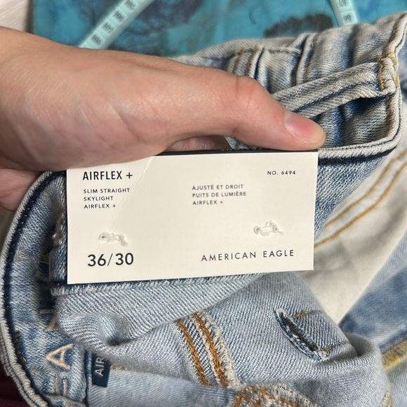 NWT AE Airflex + Slim Straight Light Wash Jeans 36/30 - Picture 7 of 7